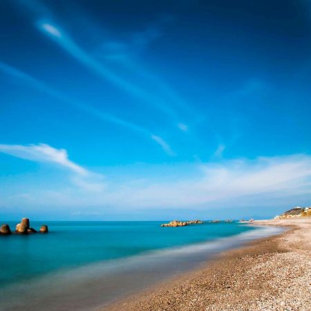 In Riva Al Mare B&B Капо-д'Орландо Экстерьер фото