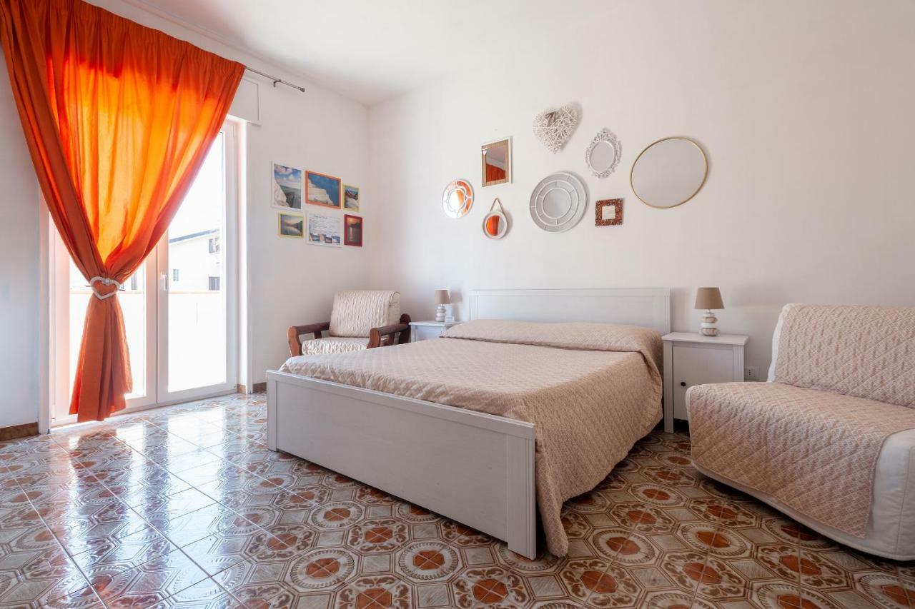 In Riva Al Mare B&B Капо-д'Орландо Экстерьер фото
